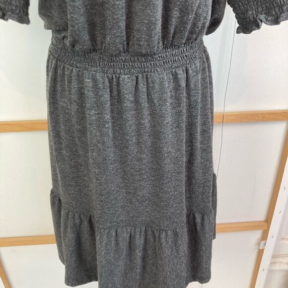 Loft NWT Elegant Charcoal Gray puffed sleeve w/ruffle bottom go everywhere dress - Picture 4 of 11